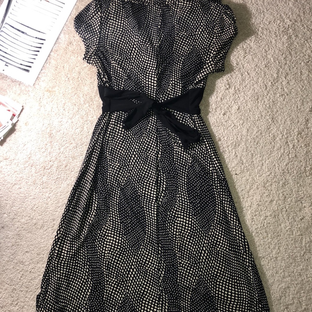 Women’s black& white dress - Picture 8 of 8